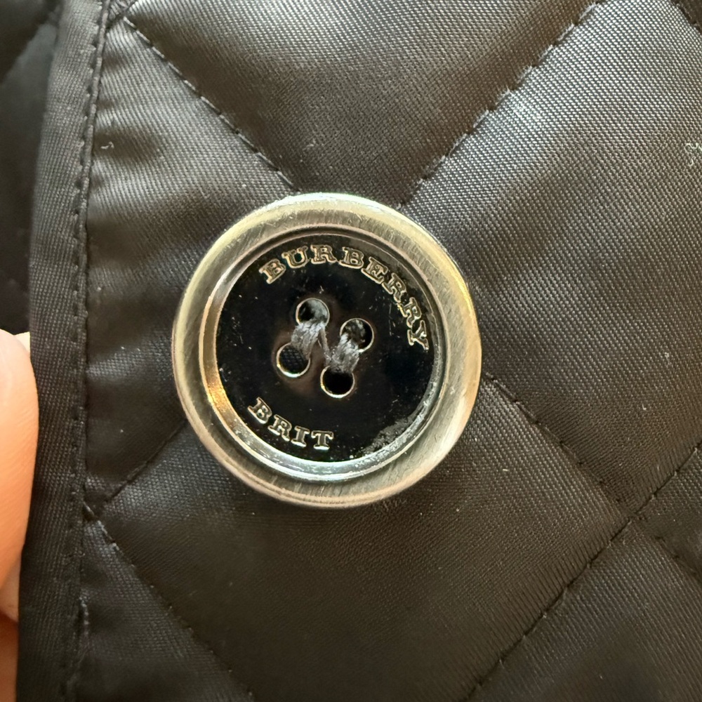 Burberry Quilted Black Jacket with Signature Check Trim - Picture 8 of 14